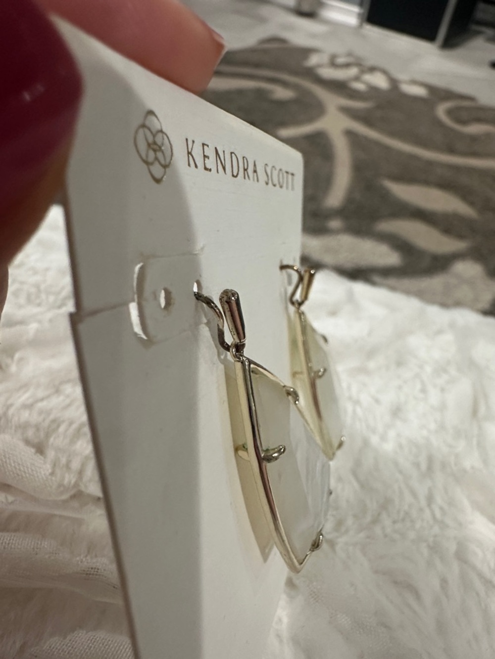 Kendra Scott Iridescent Mother of Pearl Hex Drop Earrings - Picture 4 of 5